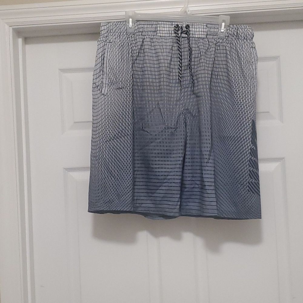 Nike black Grayy men XXL Lined Athletic Shorts